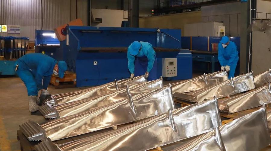 項目cap1400國核示范項目是中國自主研發(fā)的最大尺寸半轉(zhuǎn)速核電汽輪機